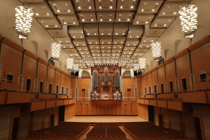 豊田市　コンサートホール