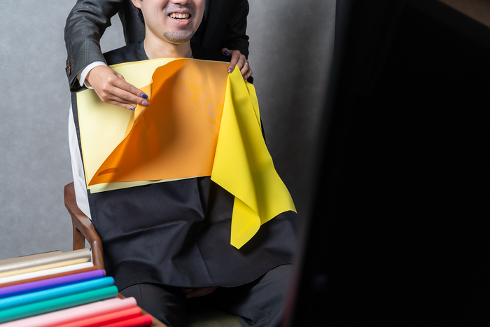 A. tailor（エーステーラー）_パーソナルカラー診断の様子