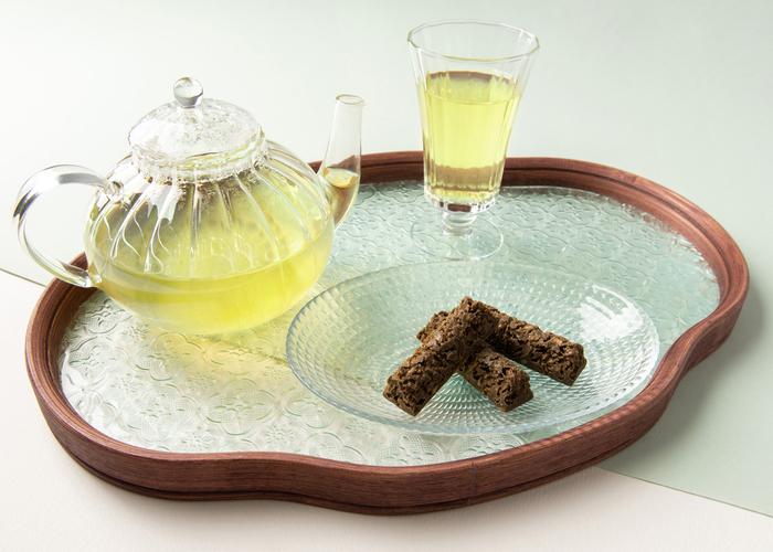 「ほうじ茶クランチショコラ」&times;玄米茶