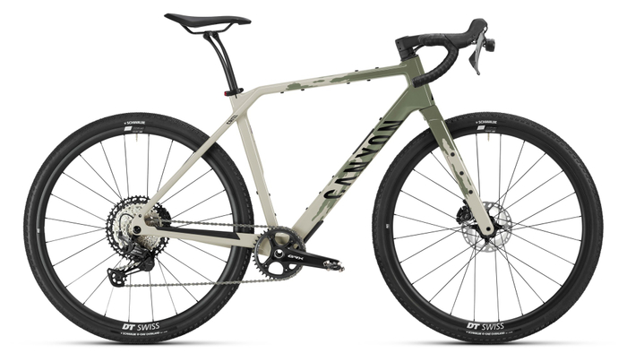 グリズル CF 8 ECLIPS ESCAPE ￥639,000（消費税込）