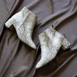 Outletshoesの愛されショートブーツから今季待望の新色が登場！