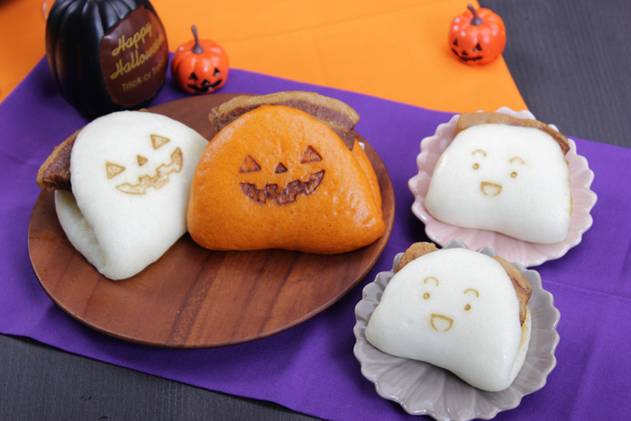 ハロウィン角煮まんじゅうとハーフ角煮まんじゅう