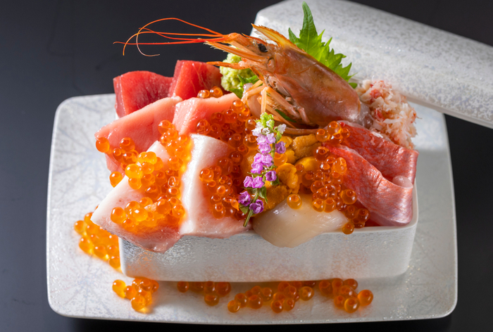 海鮮贅沢タカラ箱　6,380円(税込)