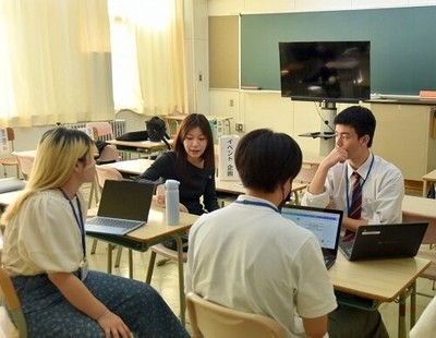 天塩高校生とのワークショップの様子