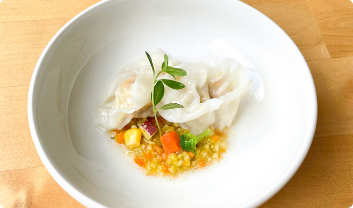 鮭と鶏のやわらか水餃子