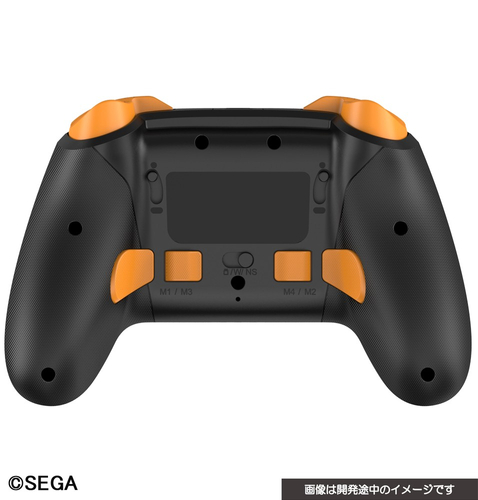 《 PRO-4 》背面に4つの拡張ボタンとトリガー深度切り替えスイッチを搭載