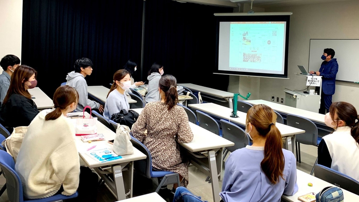 プレゼンテーションに向けた打ち合わせの様子