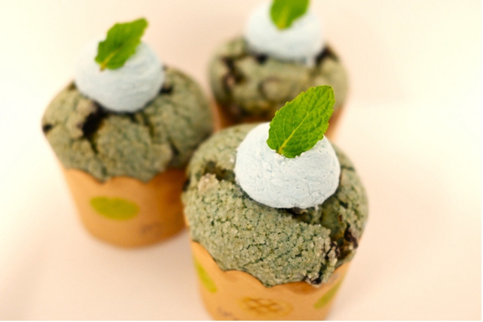 ぼくのチョコミントメロンパン　400円税込