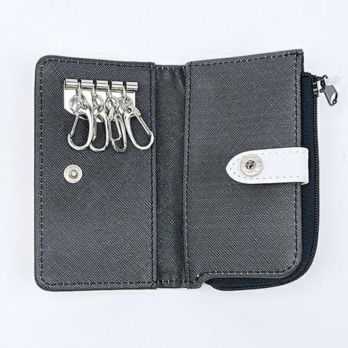 スヌーピーのおしゃれなキーケースとパスケース