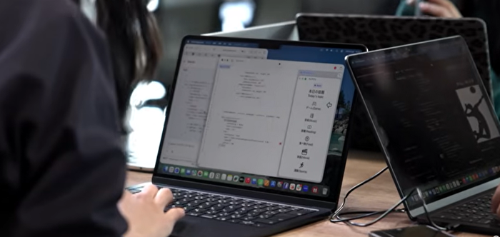 生成AIを活用する情報学部生の様子