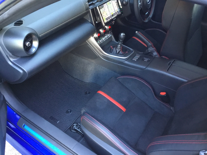 ウルトラスエード本革シート