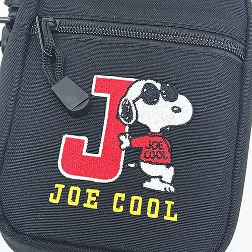 ジョー・クールのショルダーバッグ