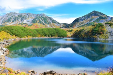 富山県と長野県を結ぶ立山黒部アルペンルート、 最新紅葉情報を9月2日(火)から配信開始！