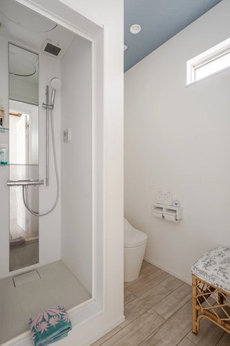 バストイレ付きの寝室