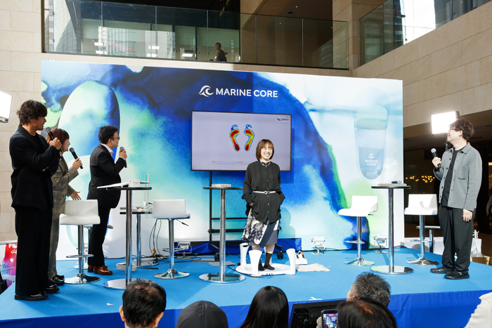 足裏測定・インソール 体験テージ　中央・登坂絵莉さん　