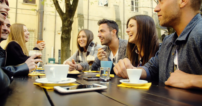 ROIフィルター処理前（1080p60、AVC、8.1Mbps、圧縮率はフレーム内で均一）