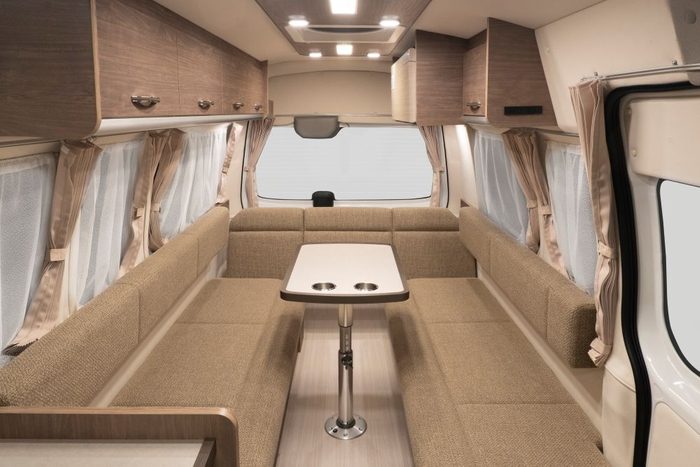 レクビィ　プラス　リビン室内画像2