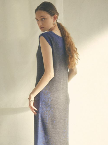THE GRADIENT DESIGN KNIT DRESS &yen; 13,750 （税込）