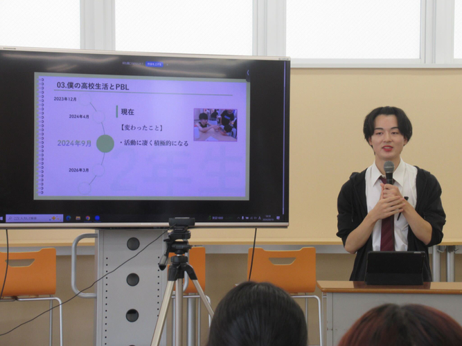 町田キャンパスの発表の様子(昨年度前期)