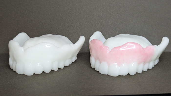 日本初、入れ歯型マウスピース