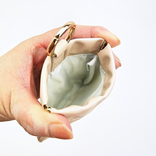 スヌーピーのポーチ