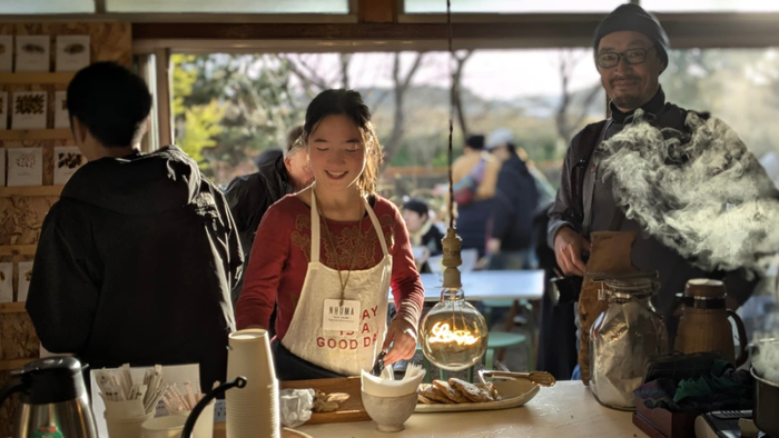 毎月第3土曜日に開催する市民主体の宅地型「はじまりのマルシェ」