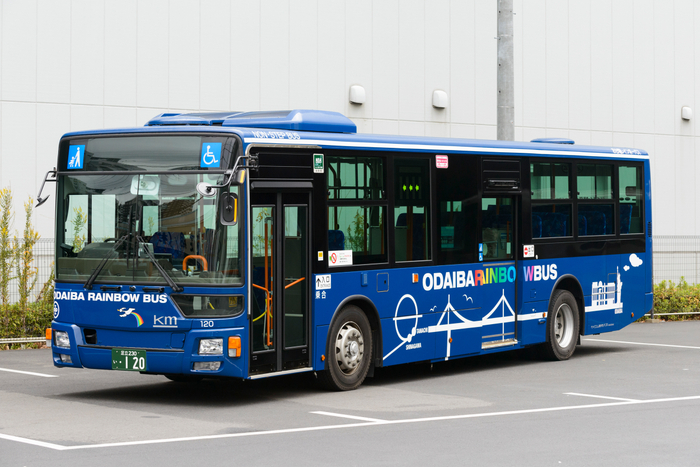 お台場レインボーバス全景