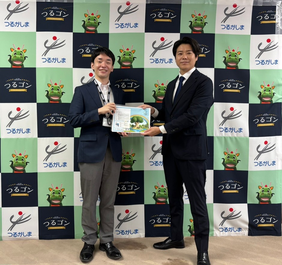 左:鶴ヶ島市長 小川 尋海(おがわ ひろみ)氏/右:株式会社タミヤホーム 代表取締役社長 田宮 明彦