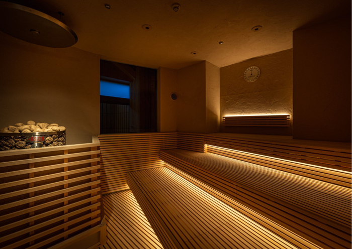 12F 91&deg; SAUNA サウナ室